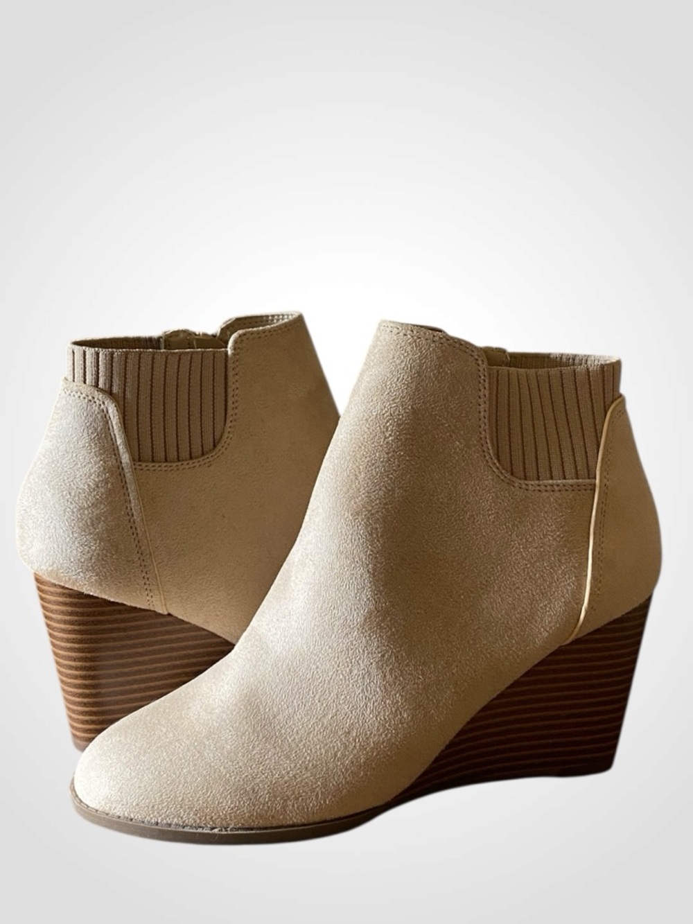 Market & Spruce Beige Suede Wedge Ankle Boots NWOB size 8.5